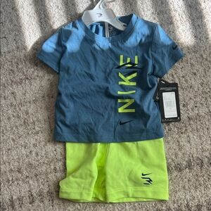 Nike Kids Blue and Lime Set